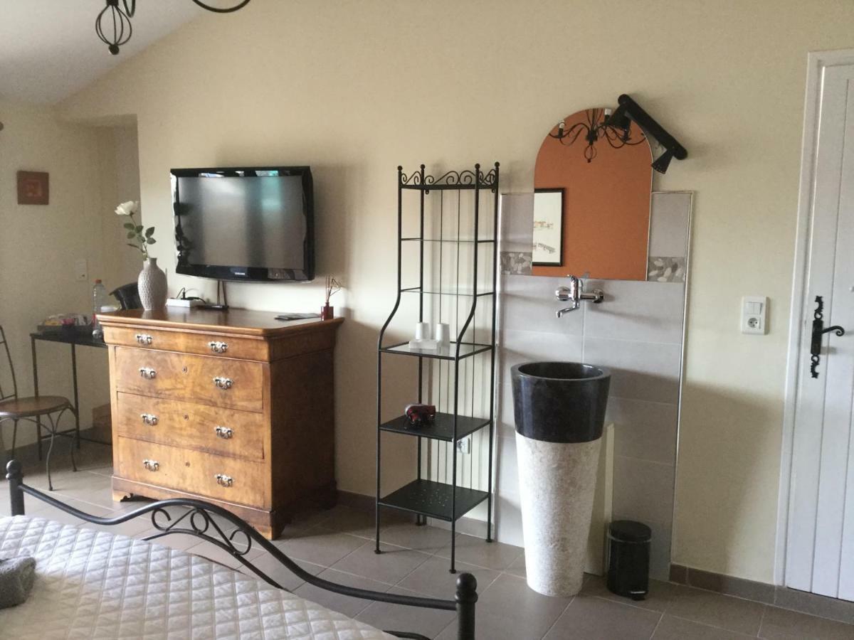 Bed and Breakfast Les Secrets Du Mistral Valensole Exteriér fotografie