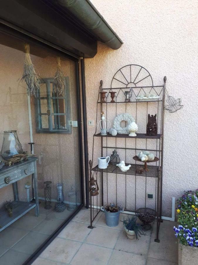 Bed and Breakfast Les Secrets Du Mistral Valensole Exteriér fotografie