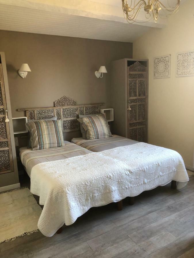 Bed and Breakfast Les Secrets Du Mistral Valensole Exteriér fotografie