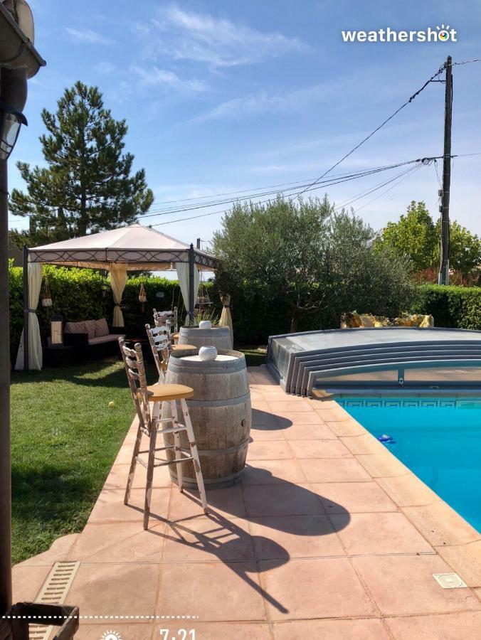 Bed and Breakfast Les Secrets Du Mistral Valensole Exteriér fotografie